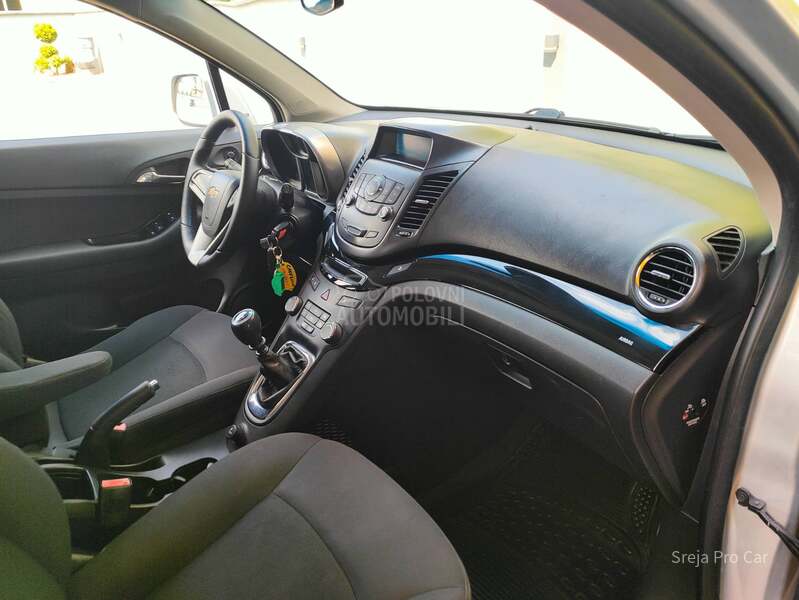 Chevrolet Orlando 2.0D 7 SEDIŠTA