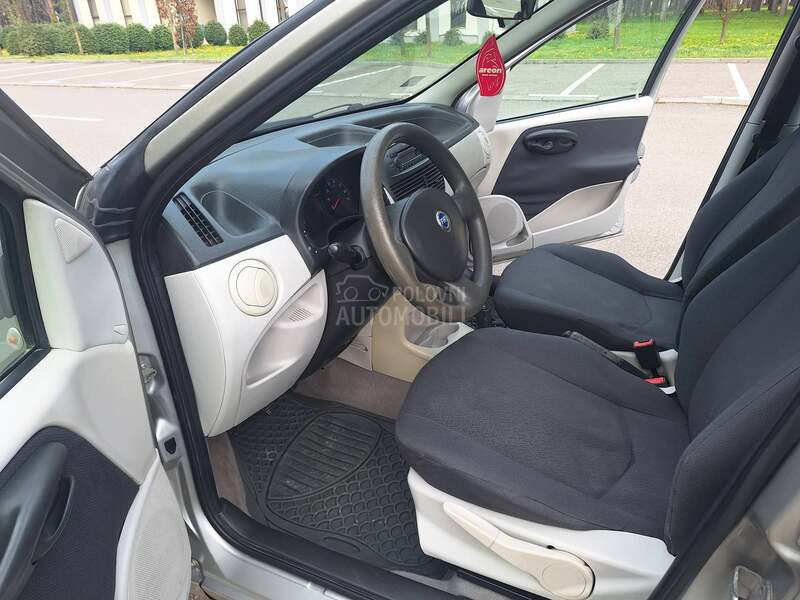 Fiat Punto 1,2/8v