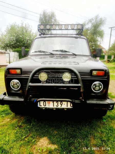Lada Niva 1.7i