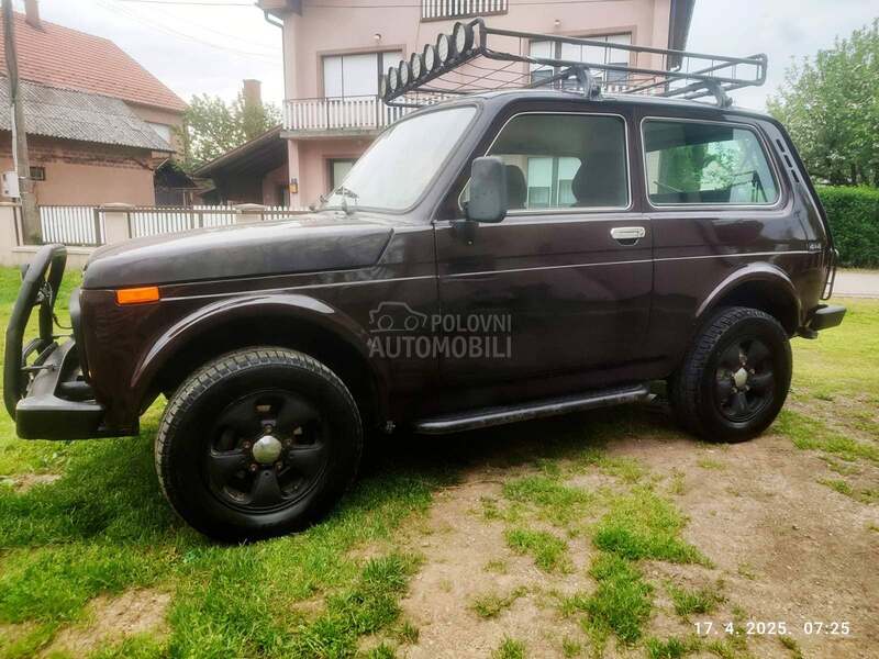 Lada Niva 1.7i