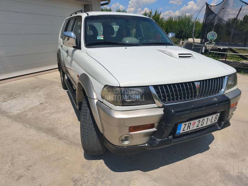 Mitsubishi Pajero Sport 2.5 td