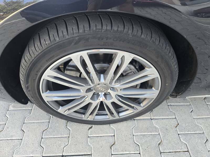 Audi A8 L.O.N.G
