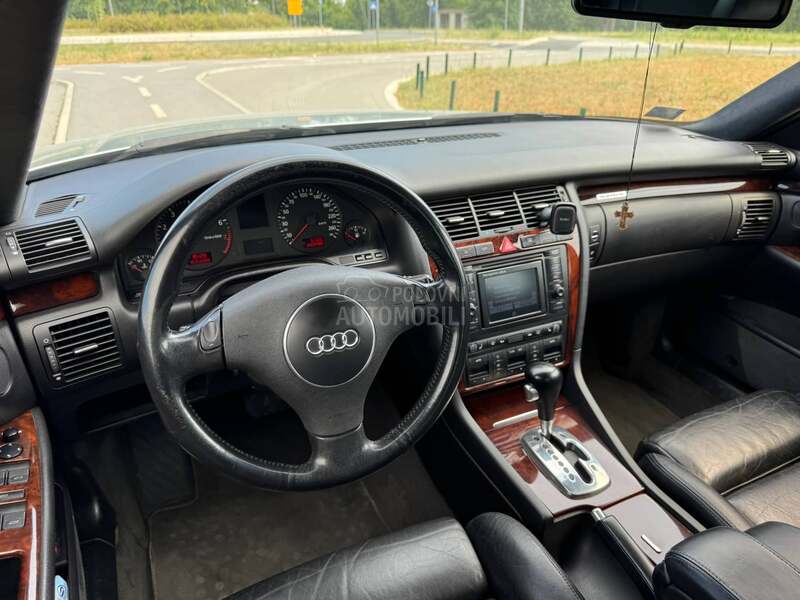 Audi A8 4.2 V8 Primerak