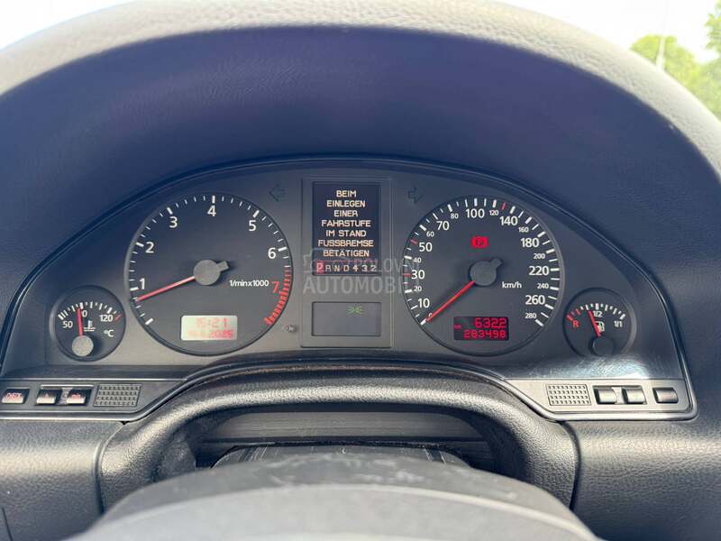 Audi A8 4.2 V8 Primerak
