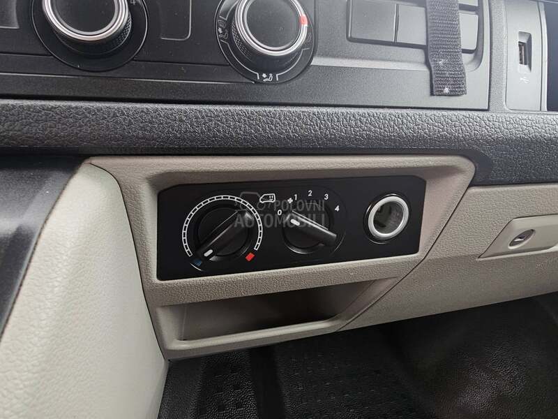 Volkswagen Transporter T6 2.0 TDI 9 sedista
