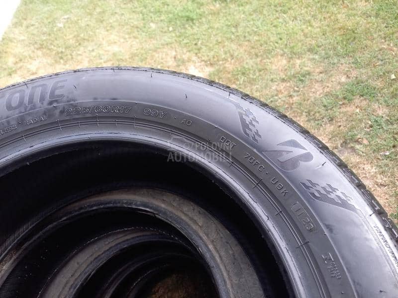 Bridgestone 225/60 R17 Letnja