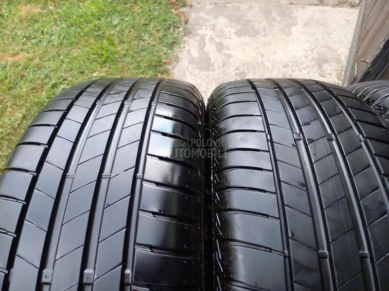 Bridgestone 225/60 R17 Letnja