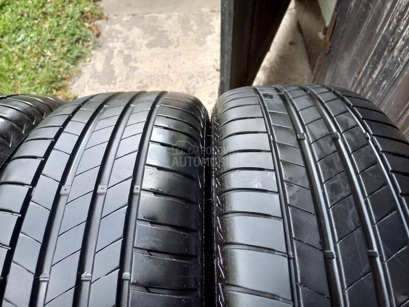 Bridgestone 225/60 R17 Letnja