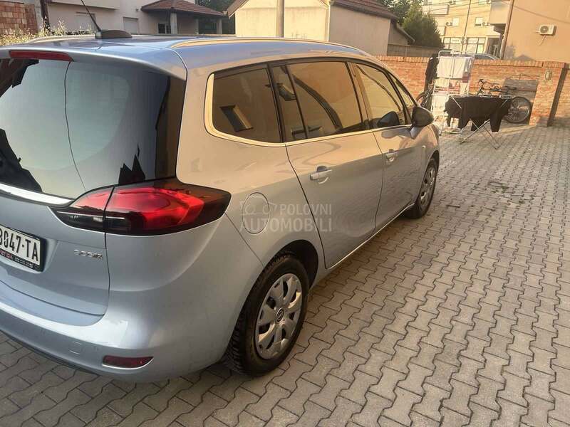 Opel Zafira CNG-ŠVAJCARAC