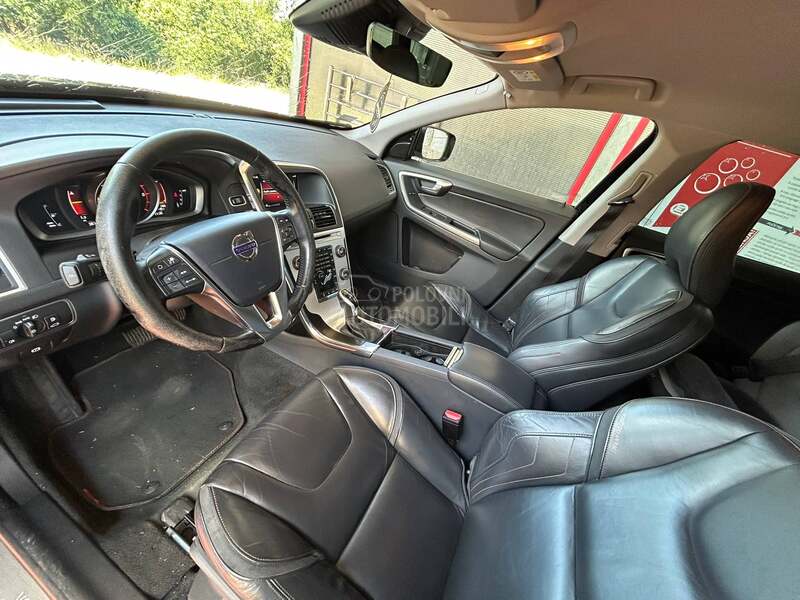Volvo XC60 OCEAN RACE D3