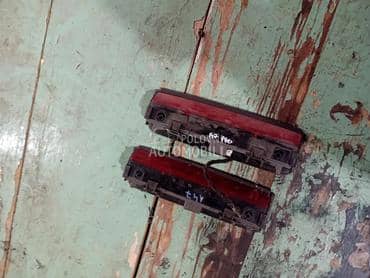 trece stop svetlo za Alfa Romeo 147 od 2000. do 2009. god.