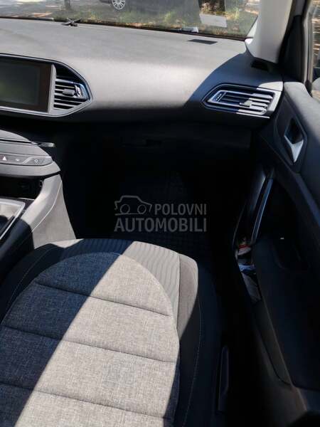 Peugeot 308 1.6 BLUEHDI 120