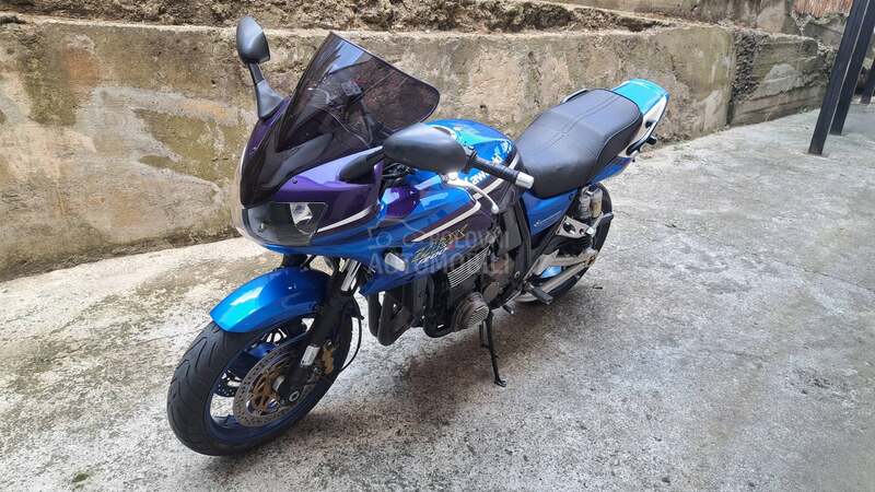 Kawasaki zrx 1200 s