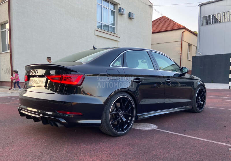 Audi S3 