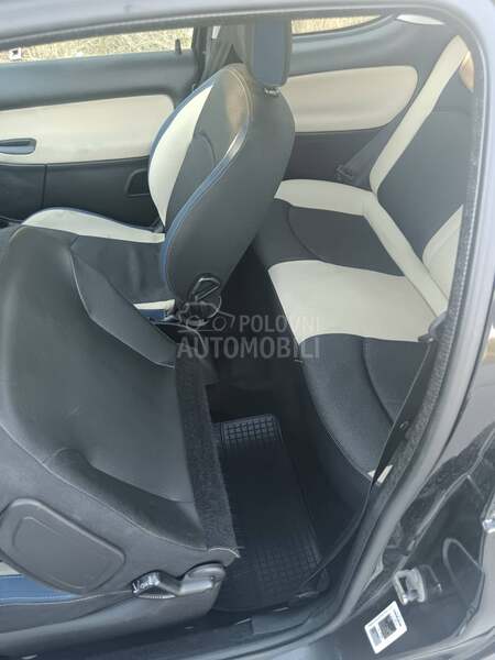 Peugeot 206 1.2