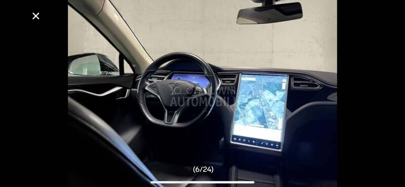 Tesla Model S 