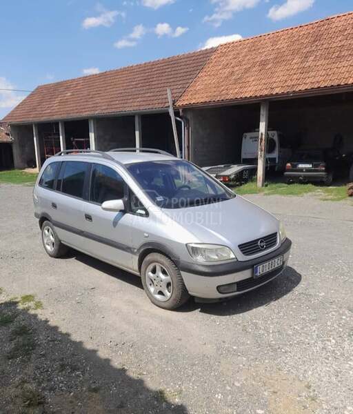 Opel Zafira 