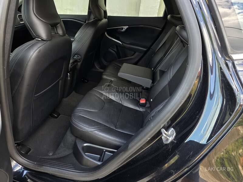 Volvo V40 KINETIC 2.0 D4
