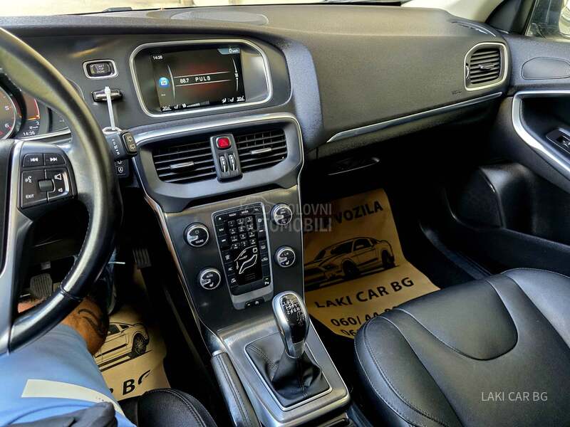 Volvo V40 KINETIC 2.0 D4