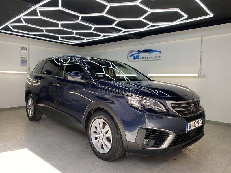 Peugeot 5008 1.5 BLUEHDI