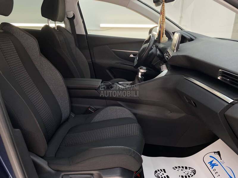 Peugeot 5008 1.5 BLUEHDI