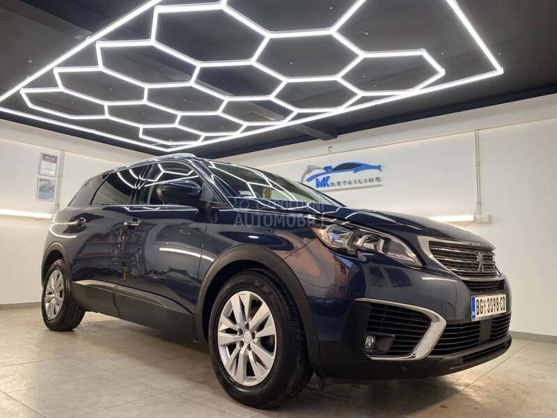 Peugeot 5008 1.5 BLUEHDI