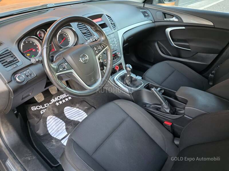 Opel Insignia 1.8 B SPORT 150K.M