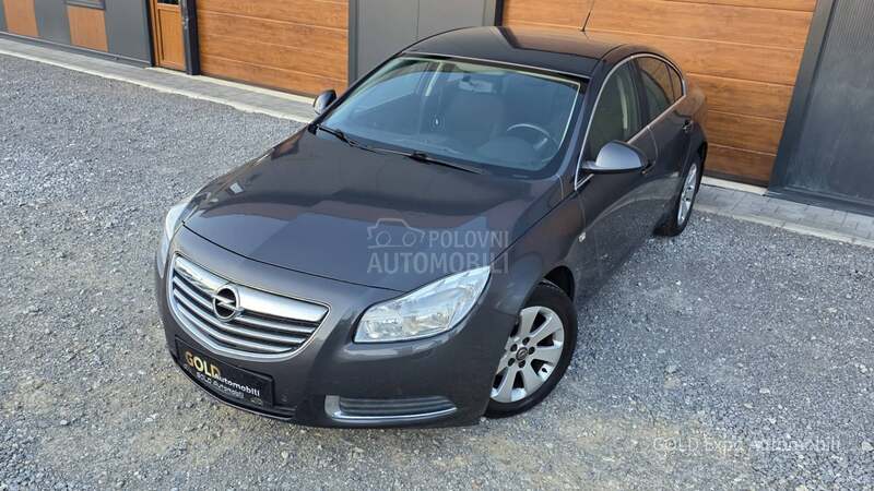 Opel Insignia 1.8 B SPORT 150K.M