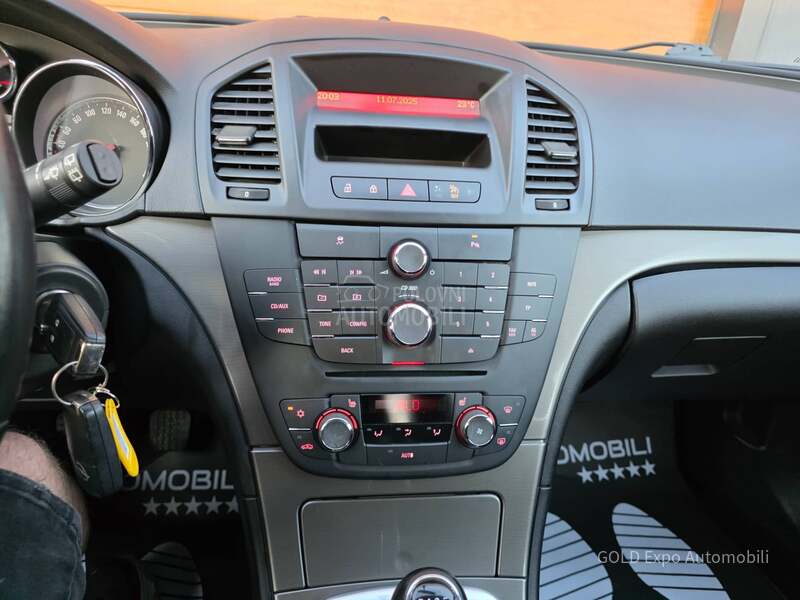 Opel Insignia 1.8 B SPORT 150K.M