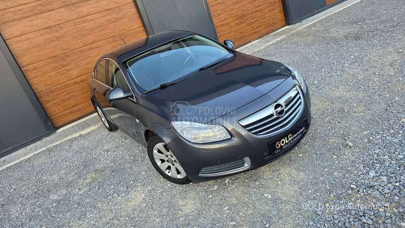 Opel Insignia 1.8 B SPORT 150K.M