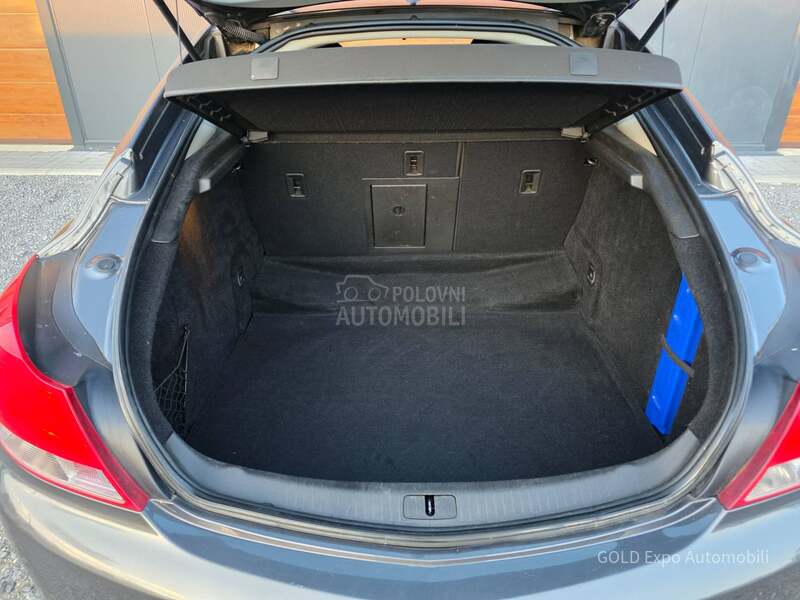 Opel Insignia 1.8 B SPORT 150K.M