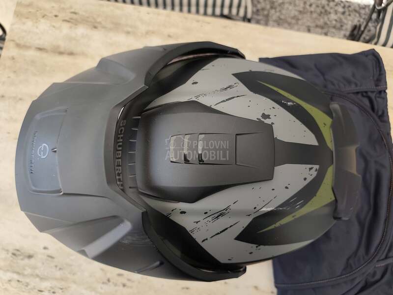 Schuberth E2 top