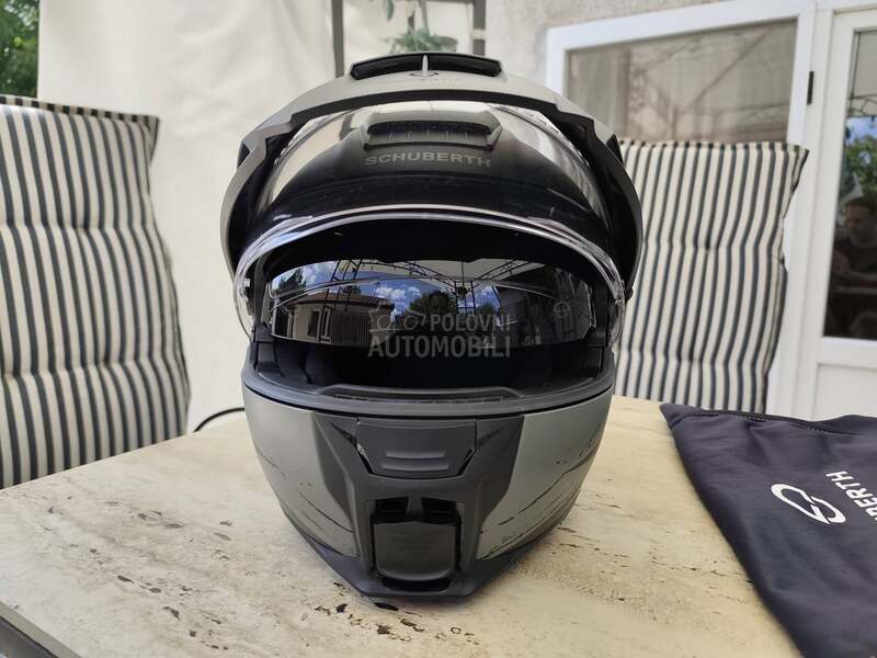 Schuberth E2 top