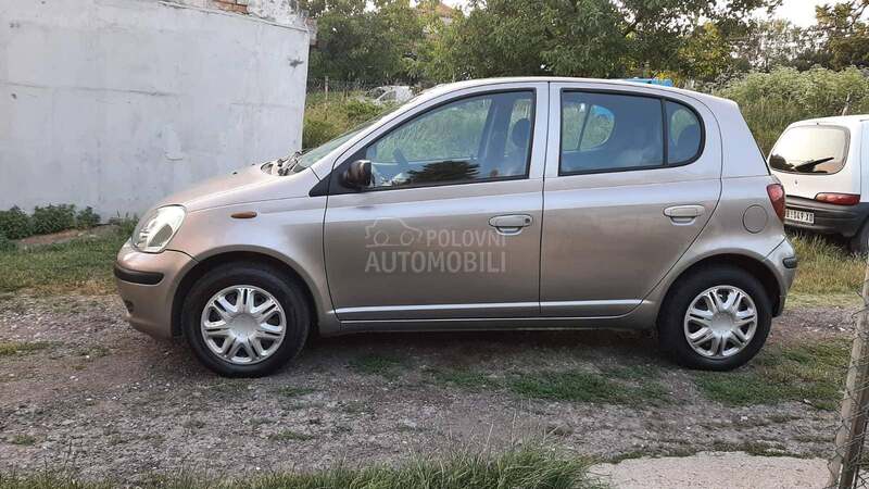 Toyota Yaris 1.0 cetri cilindra