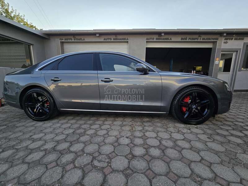 Audi A8 