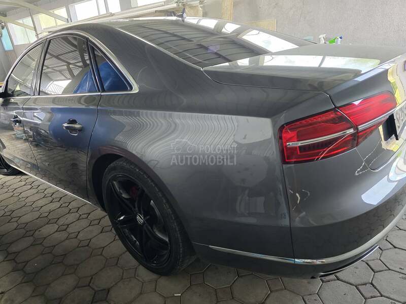 Audi A8 