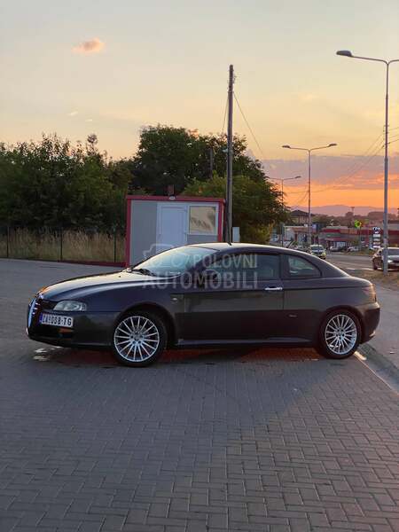 Alfa Romeo GT 