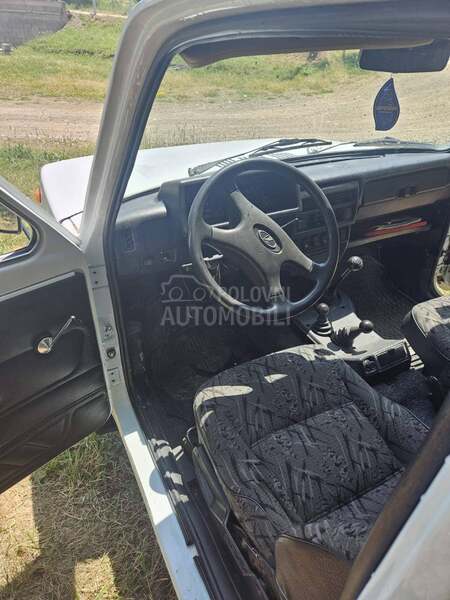 Lada Niva 