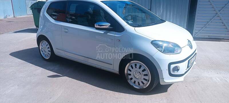 Volkswagen up! white