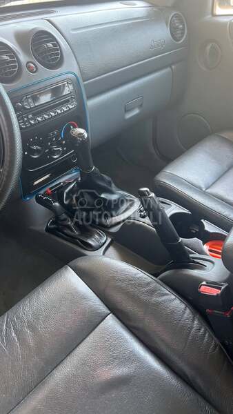 Jeep Liberty 2.8crd