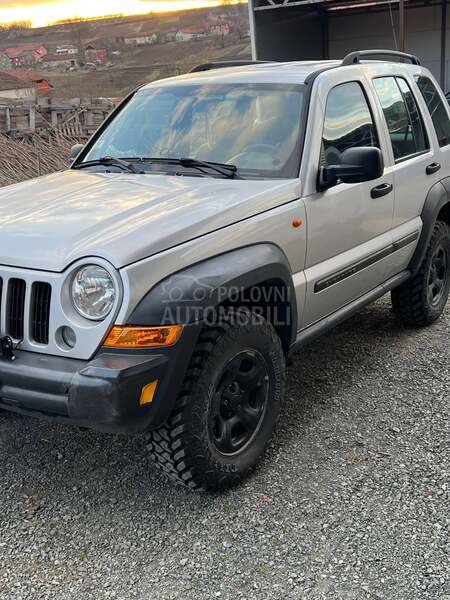 Jeep Liberty 2.8crd