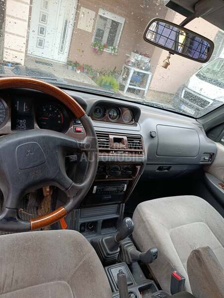 Mitsubishi Pajero 2.8 td