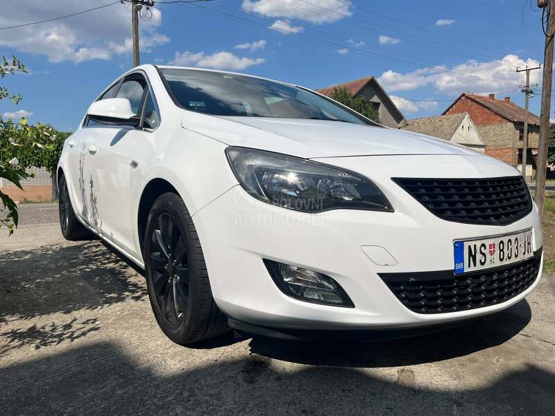 Opel Astra J 1.4 Turbo