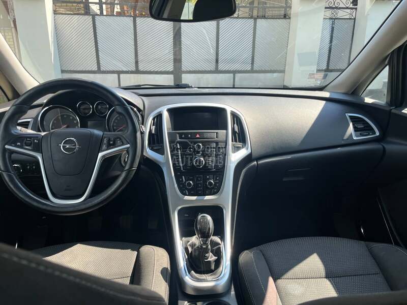 Opel Astra J 1.4 Turbo