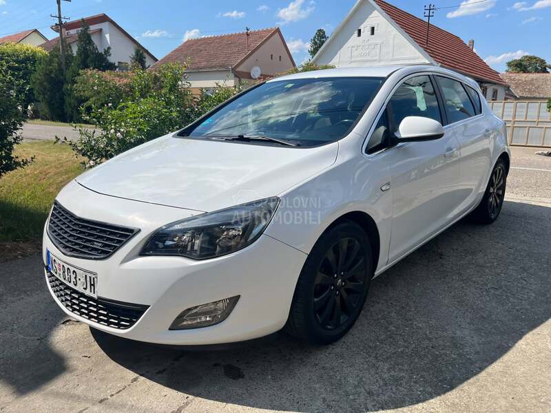 Opel Astra J 1.4 Turbo
