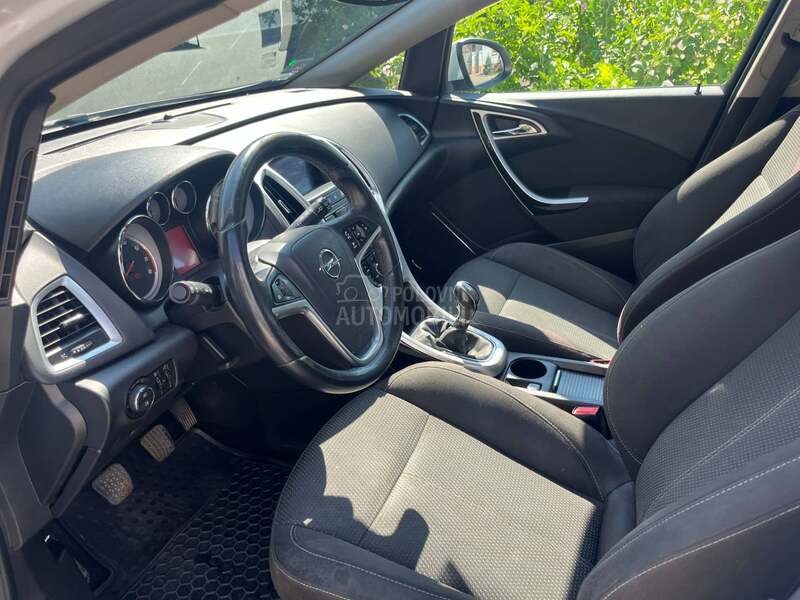 Opel Astra J 1.4 Turbo