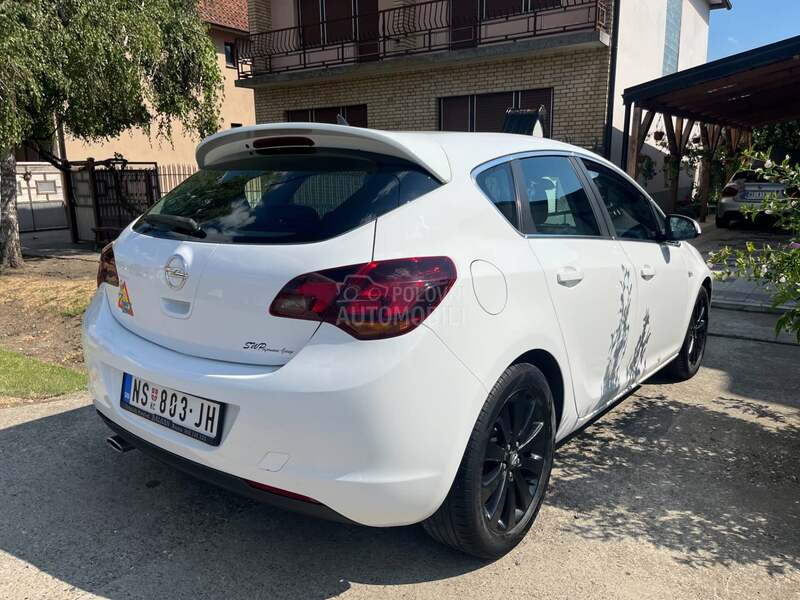 Opel Astra J 1.4 Turbo