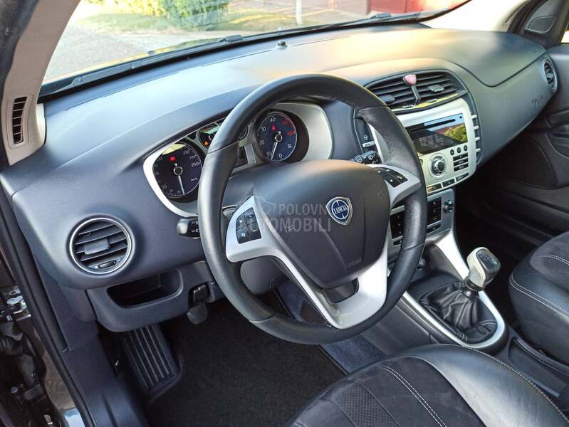 Lancia Delta 2.0mjt PLATINO/165hp