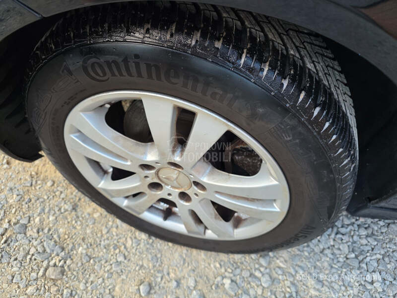 Mercedes Benz C 220 2.1 FUL AVANTGARD