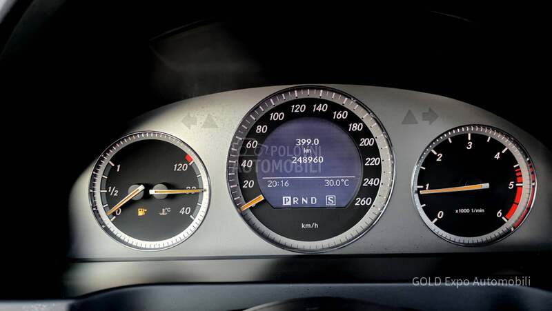 Mercedes Benz C 220 2.1 FUL AVANTGARD
